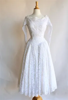 1950s White Lace Fit and Flare New Look Dress With Full Circle Skirt