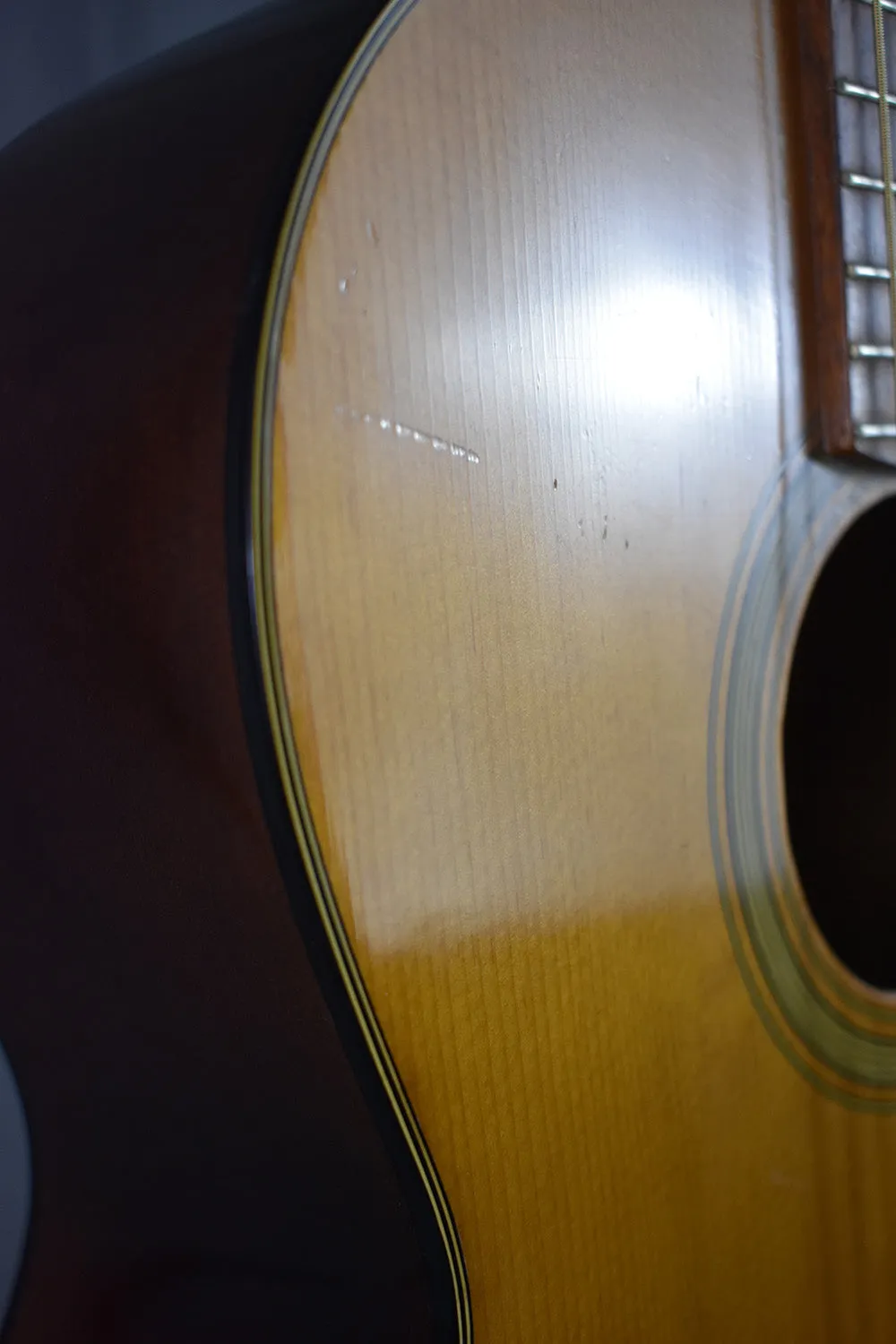 1972(c.) Yamaha FG-75 Folk Guitar