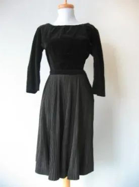 50s Women's Dress Outfit Black Velvet Taffeta Vintage Cocktail Top & Crystal Pleat Full Skirt Medium VFG