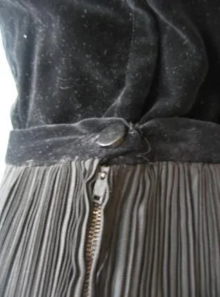 50s Women's Dress Outfit Black Velvet Taffeta Vintage Cocktail Top & Crystal Pleat Full Skirt Medium VFG