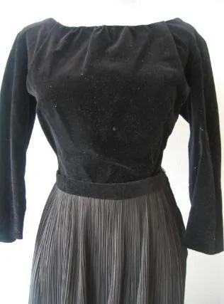 50s Women's Dress Outfit Black Velvet Taffeta Vintage Cocktail Top & Crystal Pleat Full Skirt Medium VFG