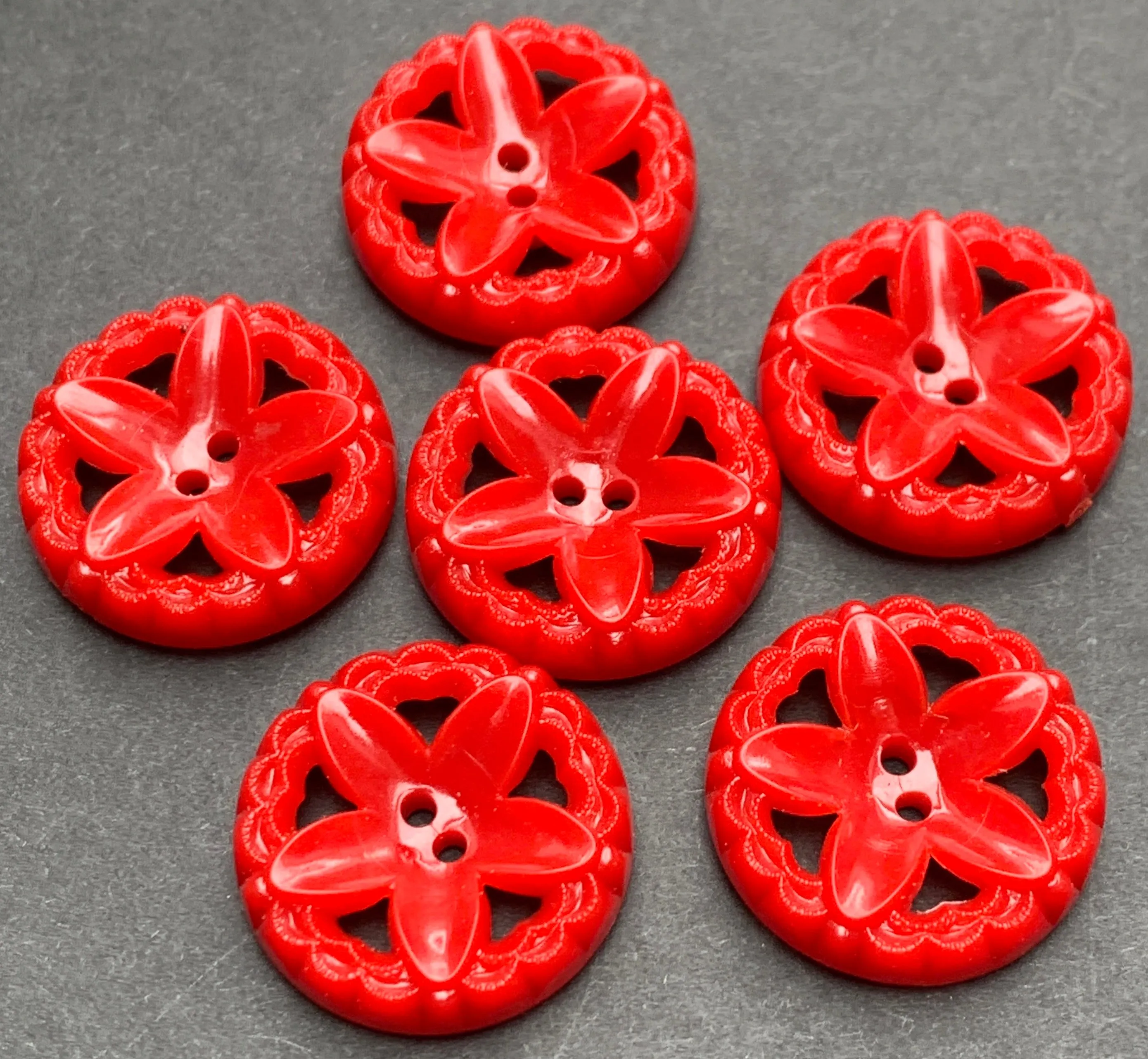 6 Jolly Bright Red Vintage Flower Buttons -2cm