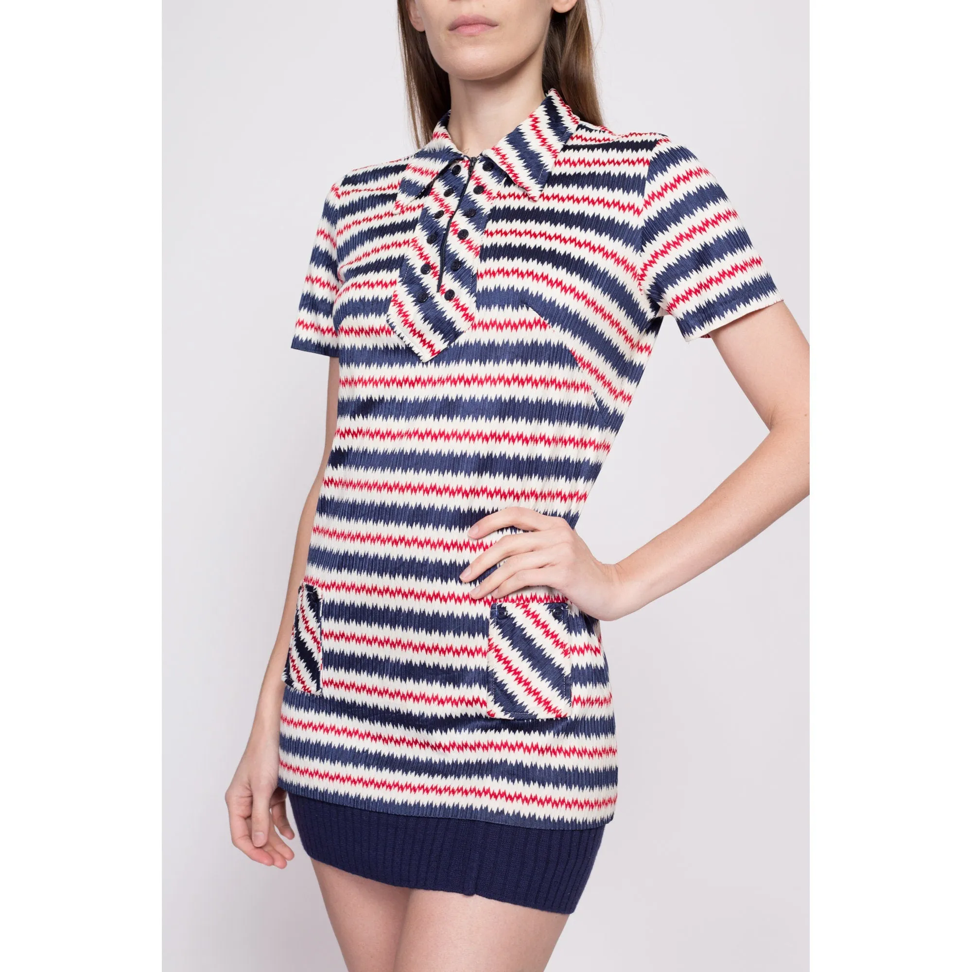 60s 70s Mod Flame Stitch Top - Medium