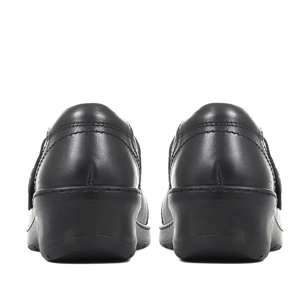 Caitilin Extra Wide Mary-Jane Shoe - CAITILIN / 320 190