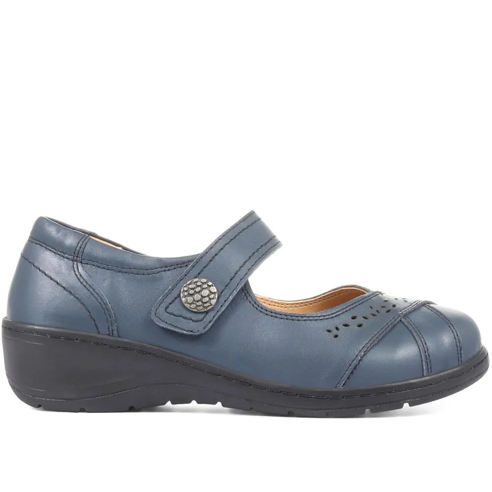 Caitilin Extra Wide Mary-Jane Shoe - CAITILIN / 320 190
