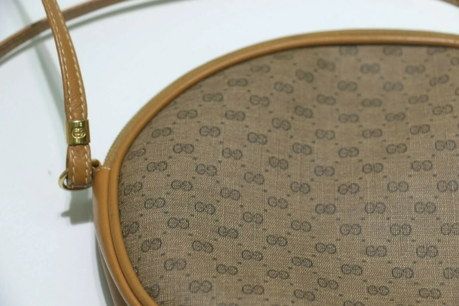 Gucci: Vintage GG Oval Crossbody Bag - Brown Leather/Beige Fabric