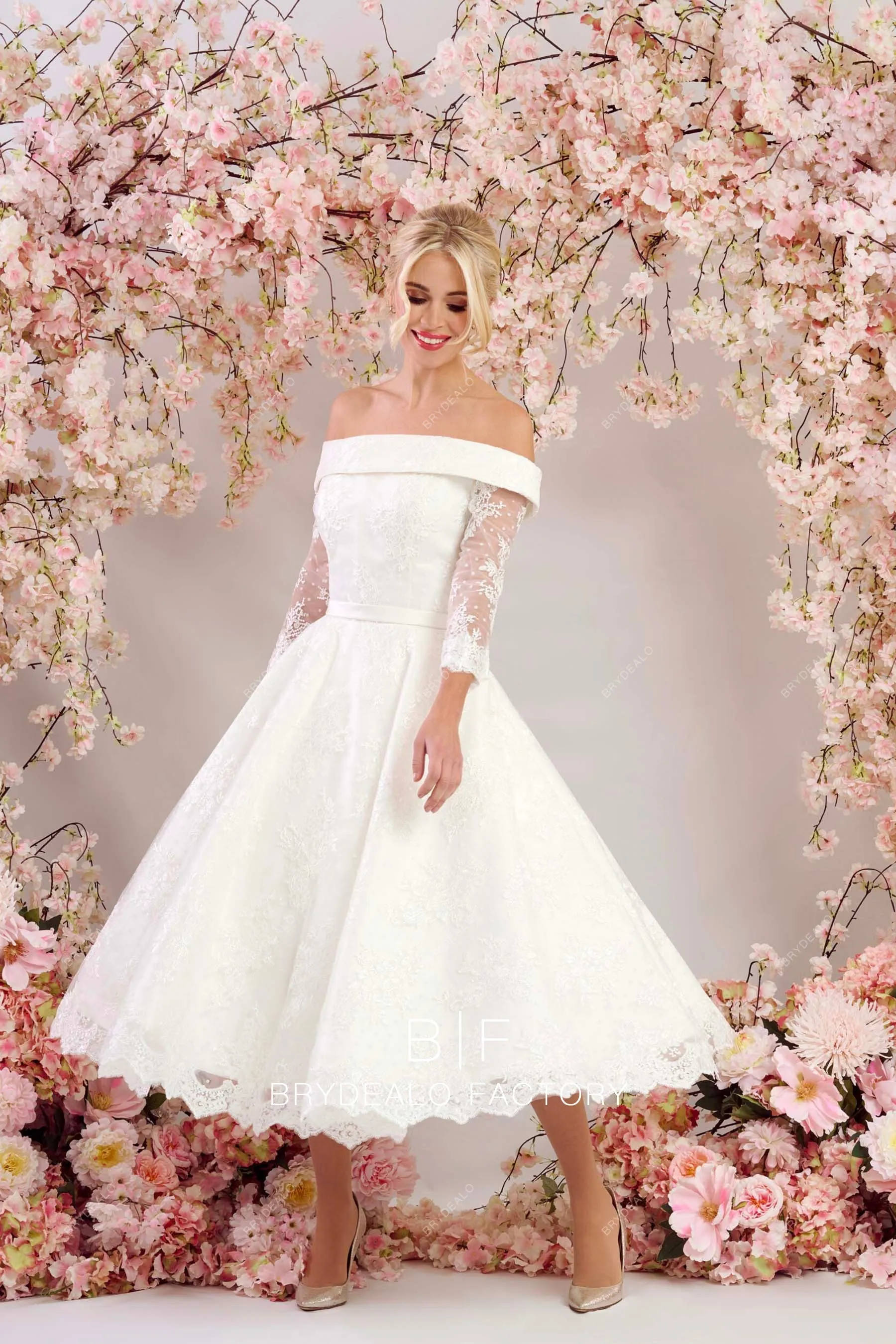 Timeless Off-Shoulder 3/4 Sleeves Lace Tea-Length Wedding Dress