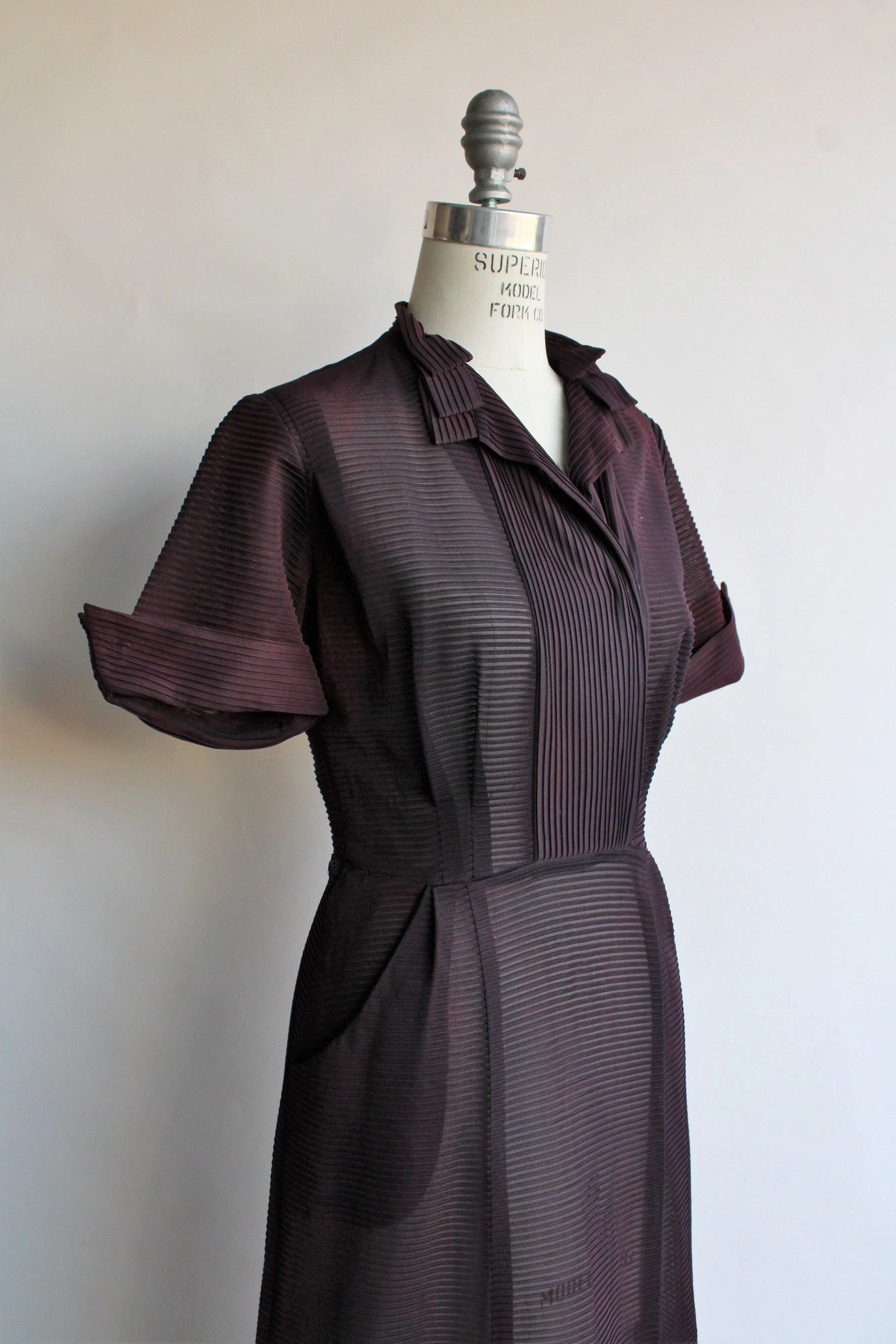 Vintage 1940s Mynette Black Nylon Dress With Pockets