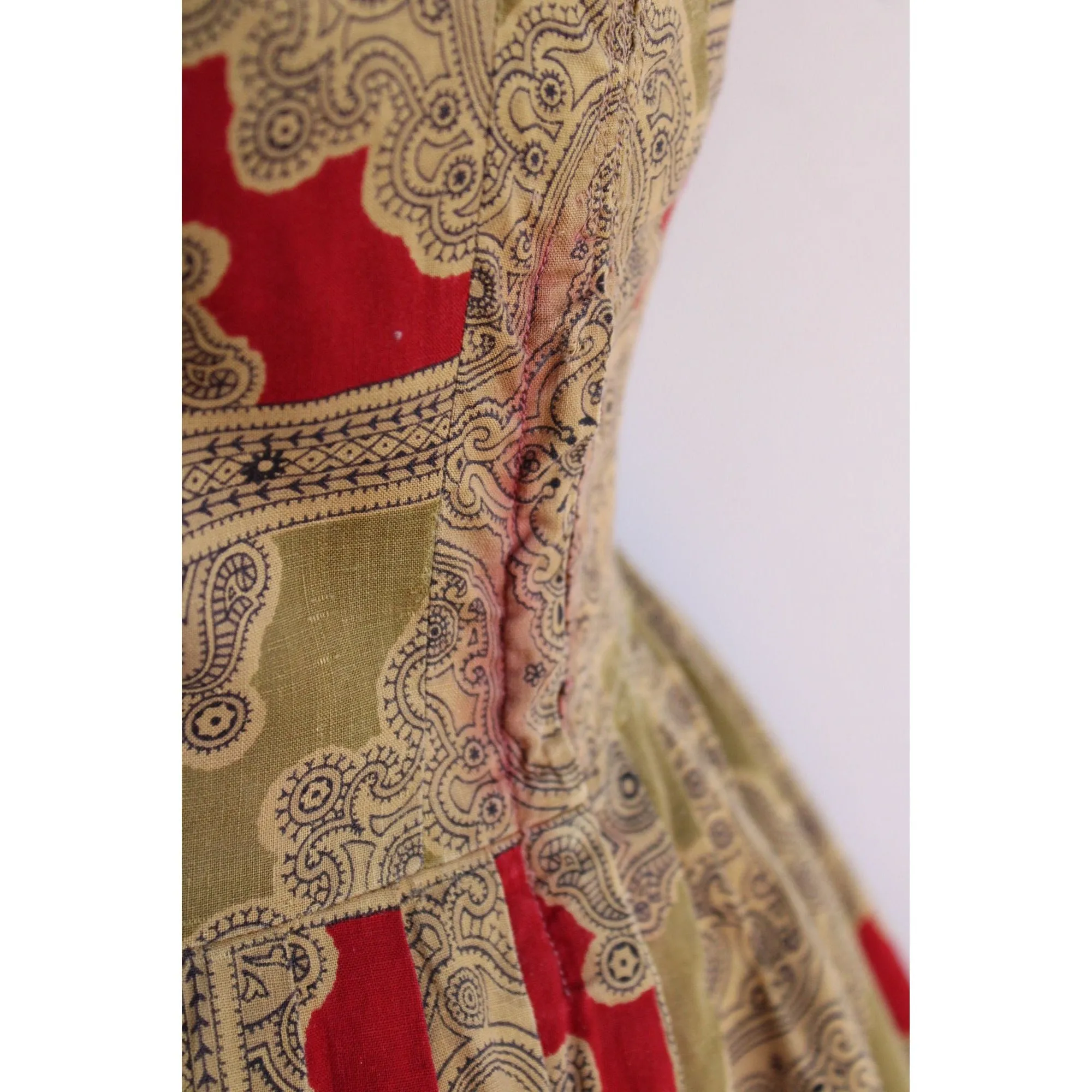 Vintage 1950s Red and Gold Cotton Fit and Flare Dress