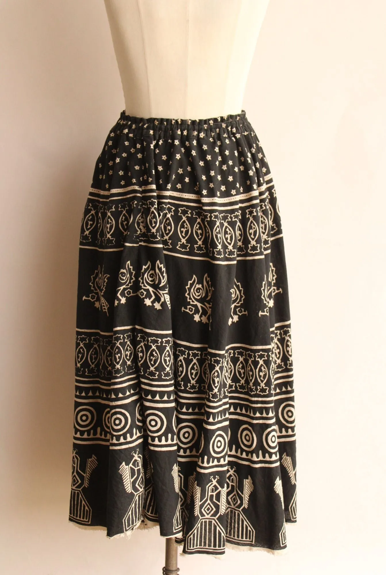 Vintage 1990s Volup Size Black and Tan Full Circle Skirt