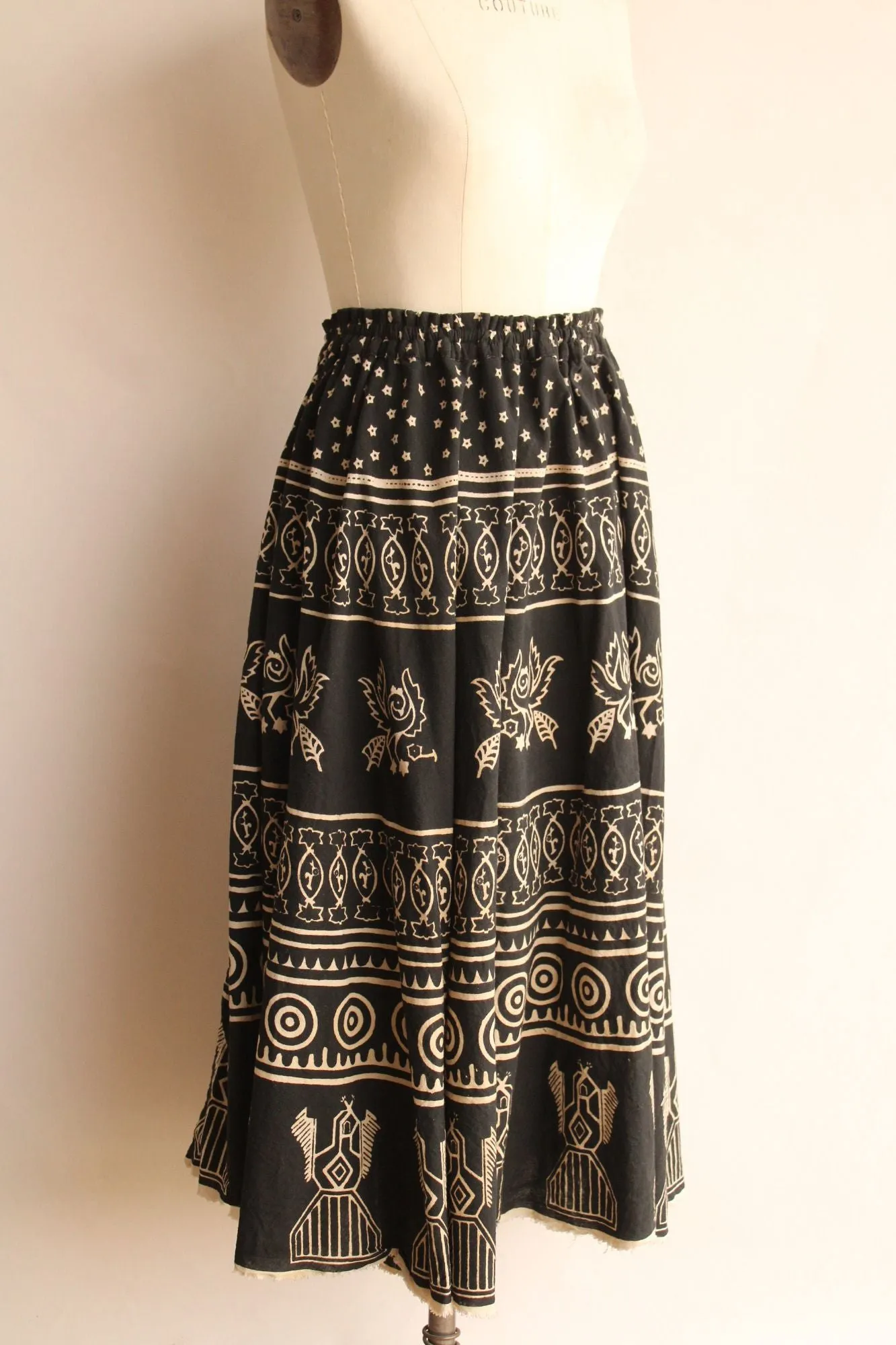 Vintage 1990s Volup Size Black and Tan Full Circle Skirt