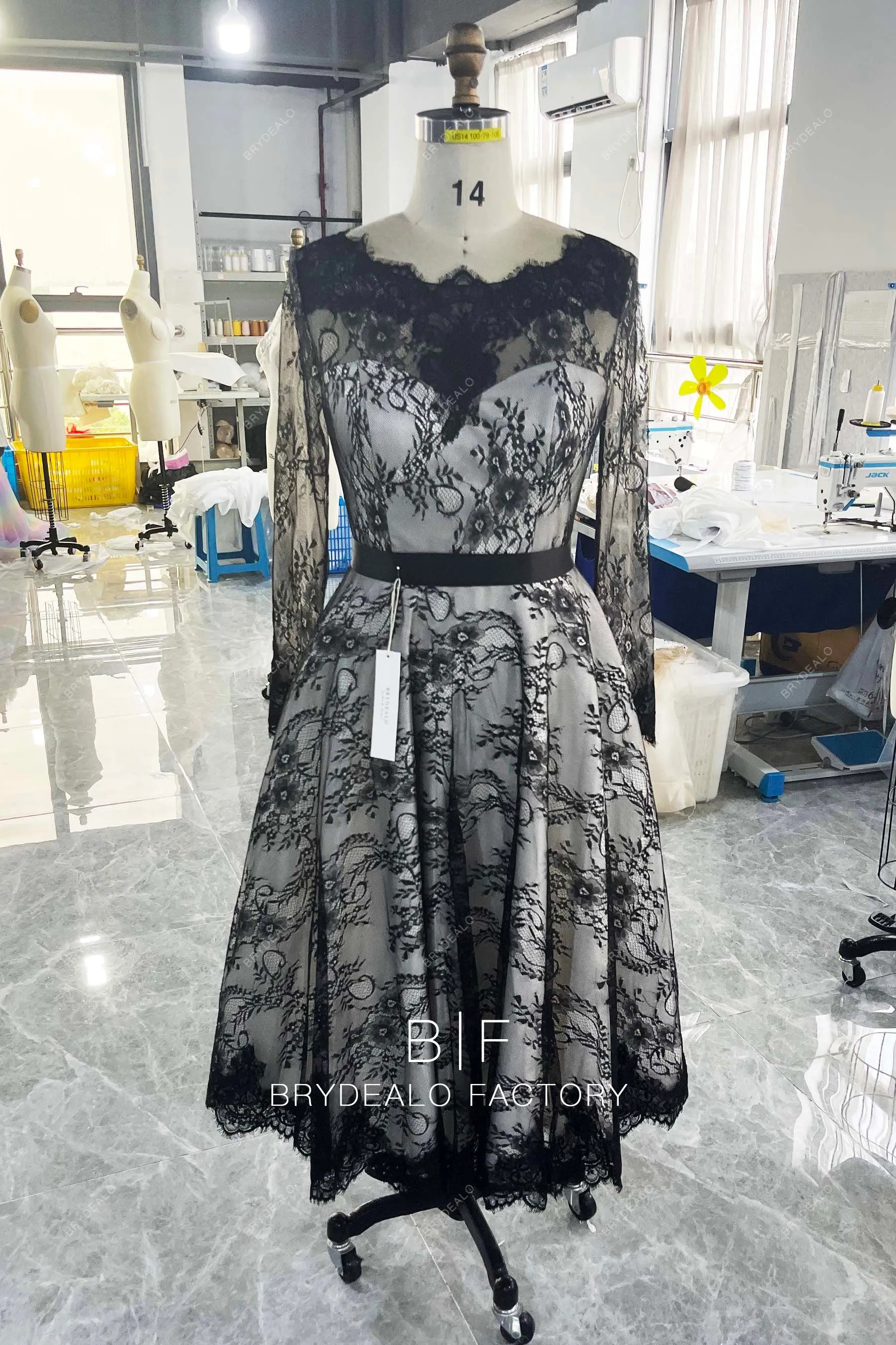 Vintage Black Lace Long Sash A-line Short Casual Bridal Dress