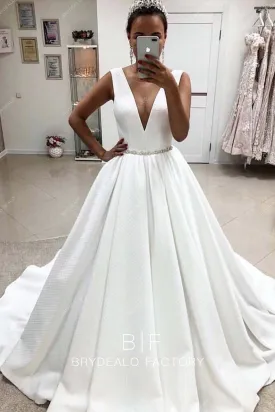 Vintage Plunging Neck Sleeveless Princess Ball Gown Wedding Dress