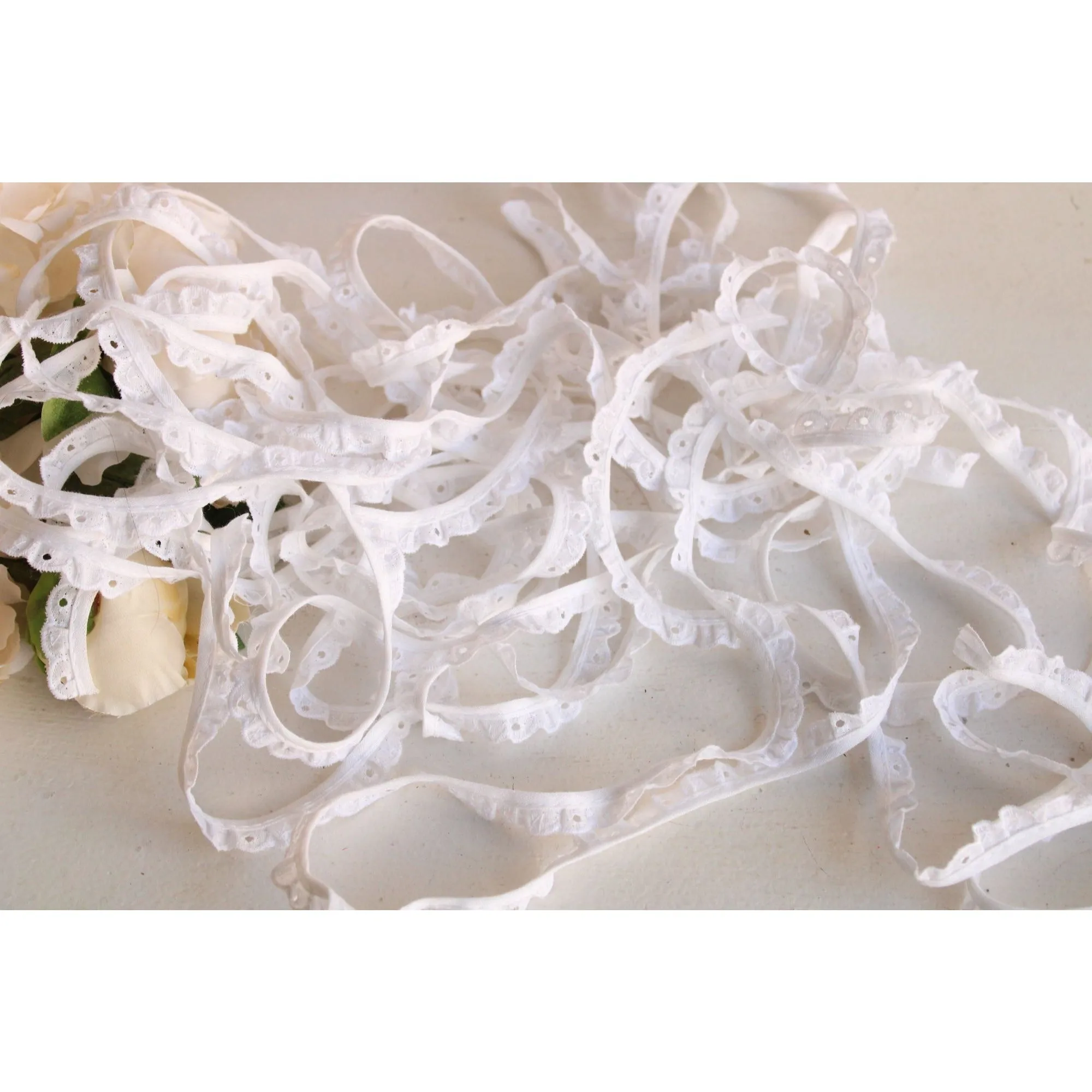 Vintage White Trim, Eyelet Ruffled Lace, 2 Yards  .5" wide