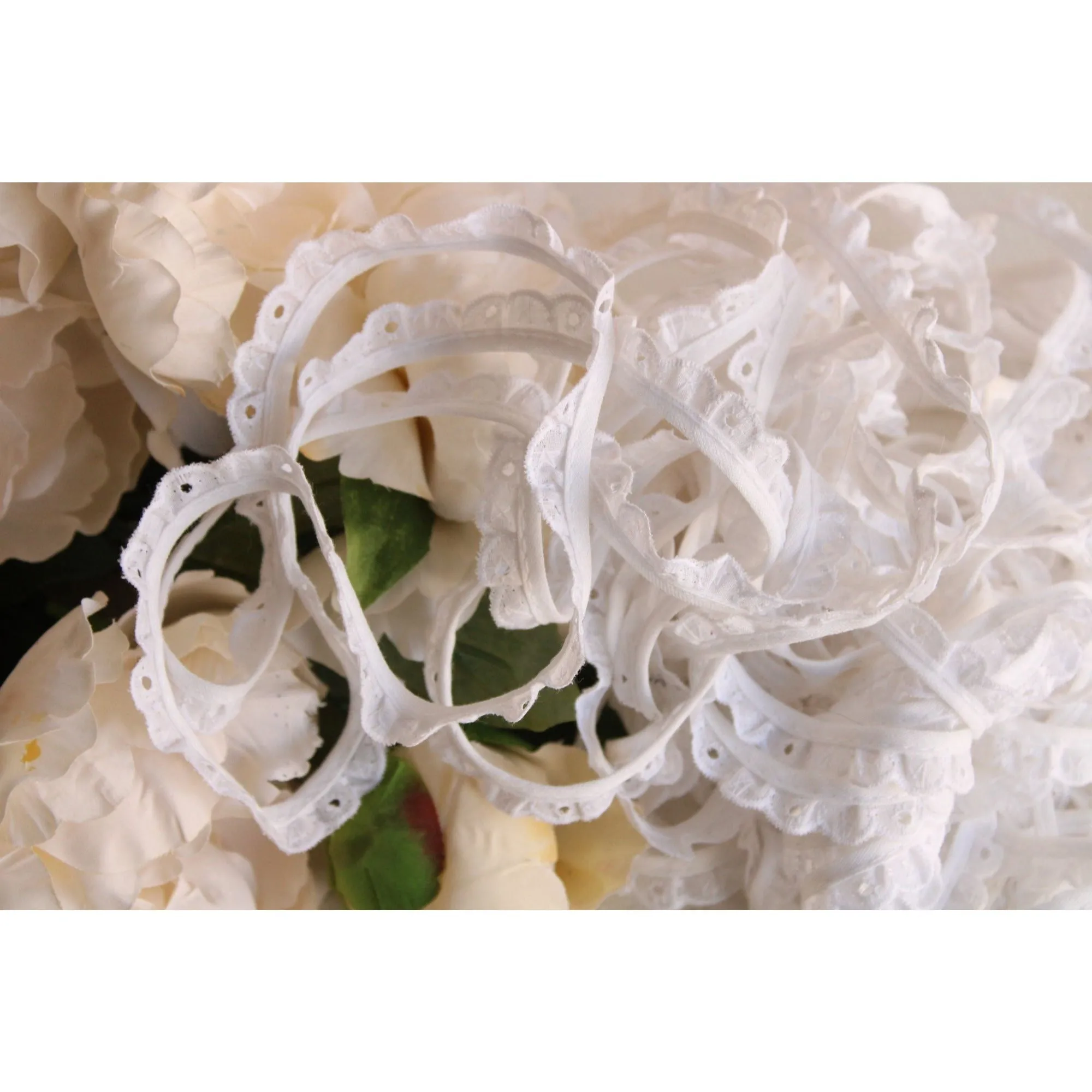 Vintage White Trim, Eyelet Ruffled Lace, 2 Yards  .5" wide