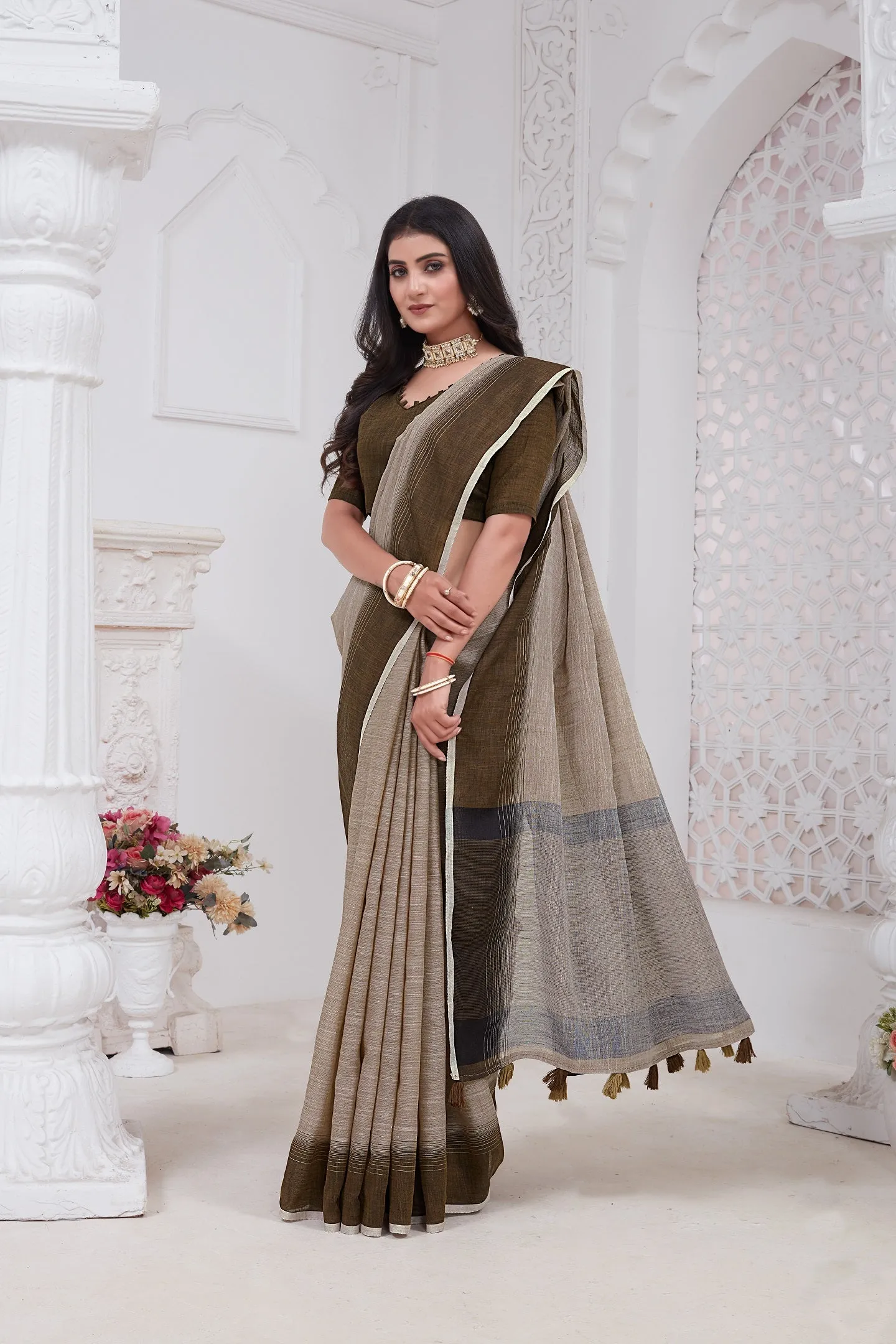 Women Party Wear Linen Saree With Un Stitched Blouse